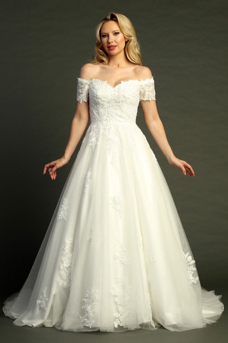 Wedding dress 8025L